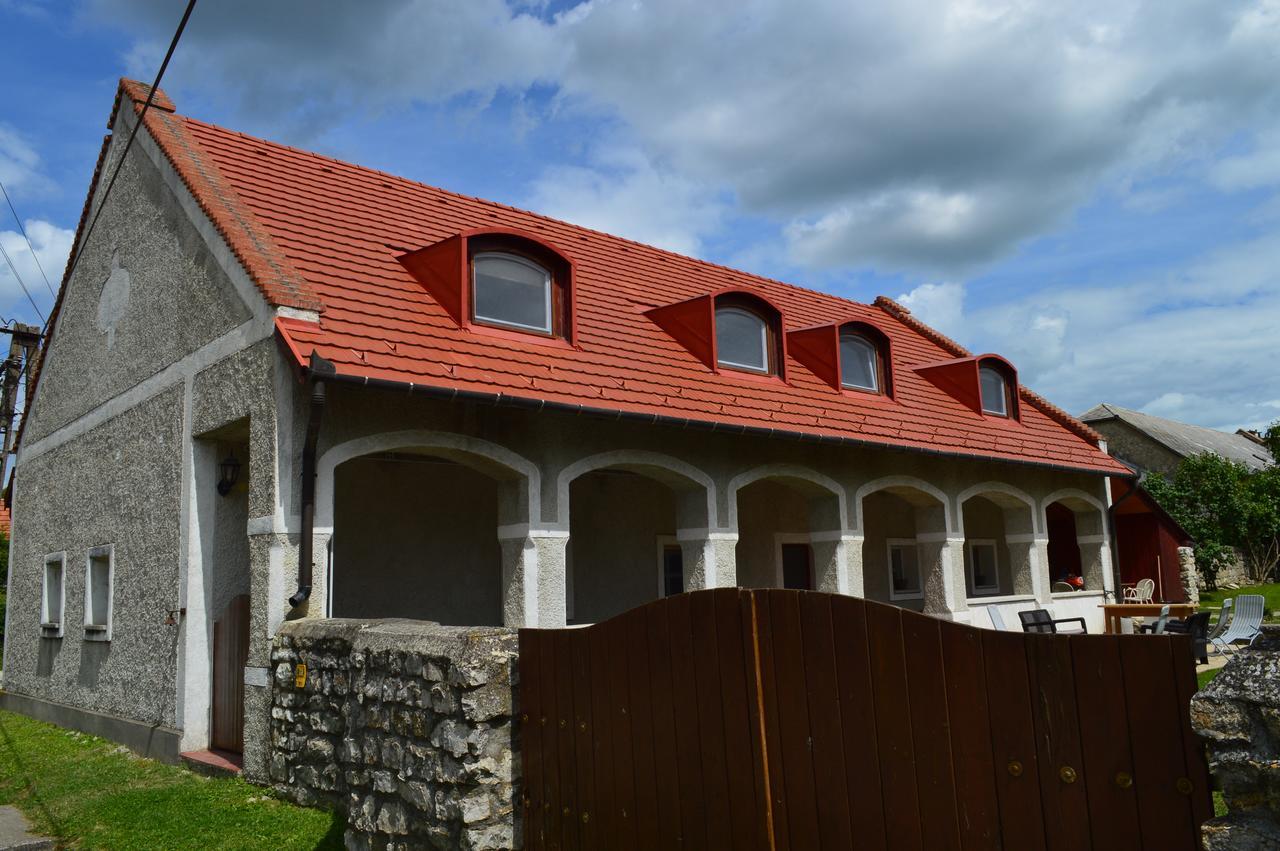 Pecsely House Apartman Εξωτερικό φωτογραφία